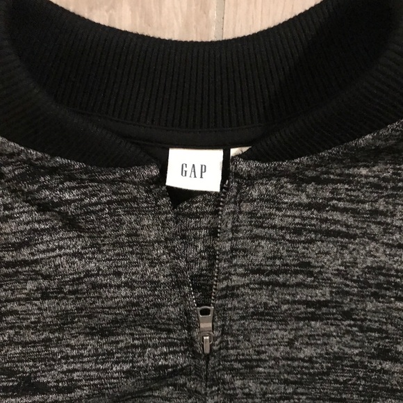 Gap Bomber Jacket with zipper and pockets Sz Small - Picture 5 of 6
